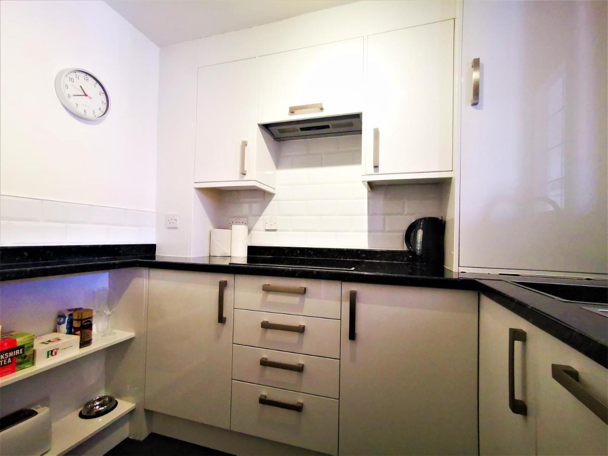 דירות ברייטון Marina Living With Parking, Balcony, Quiet And Secure מראה חיצוני תמונה