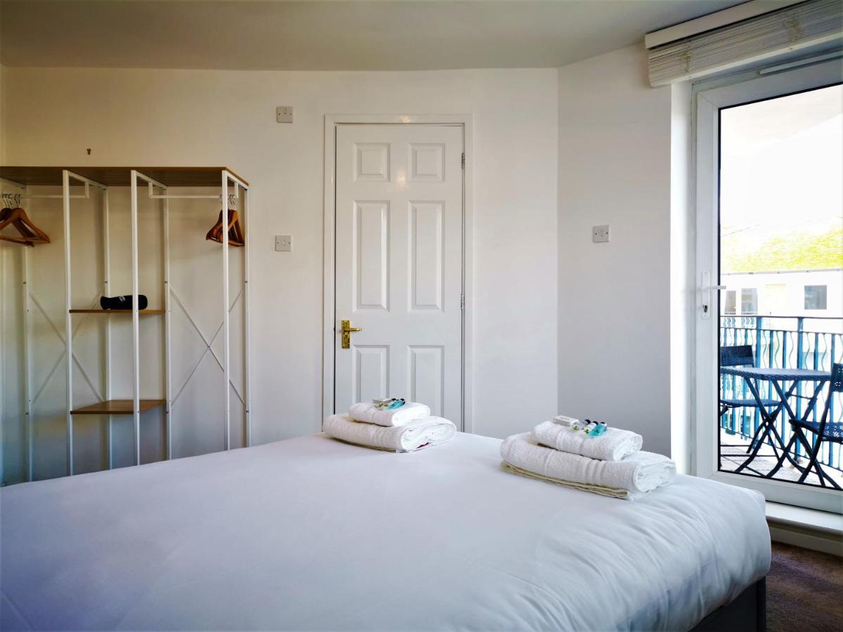 דירות ברייטון Marina Living With Parking, Balcony, Quiet And Secure מראה חיצוני תמונה