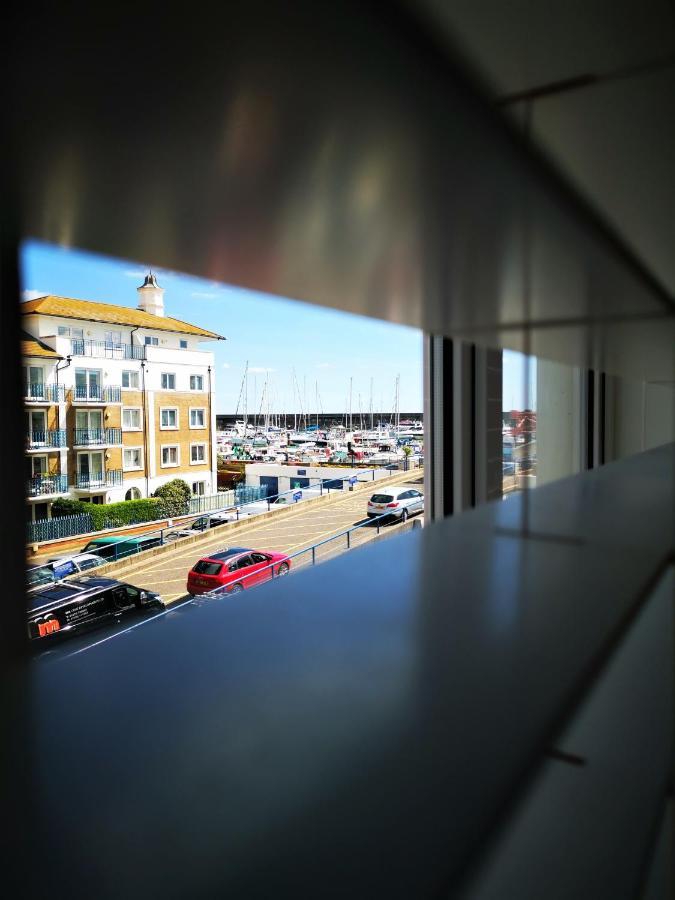 דירות ברייטון Marina Living With Parking, Balcony, Quiet And Secure מראה חיצוני תמונה