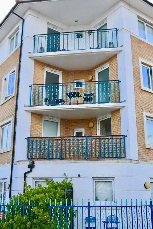 דירות ברייטון Marina Living With Parking, Balcony, Quiet And Secure מראה חיצוני תמונה